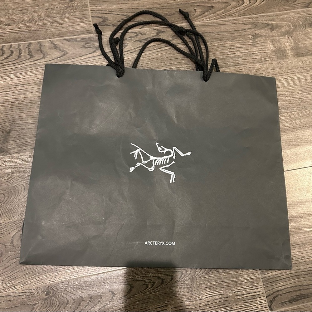 Arc'teryx Paper Shopping Bag x4 set bundle Large